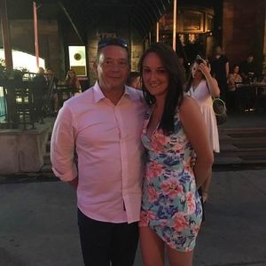 Meet your Posher, Cynth